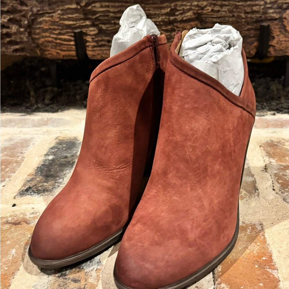 Lucky Brand Women's Ankle Boots in Rust Brown